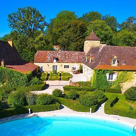 Manoir De Quintefeuille Holiday home *